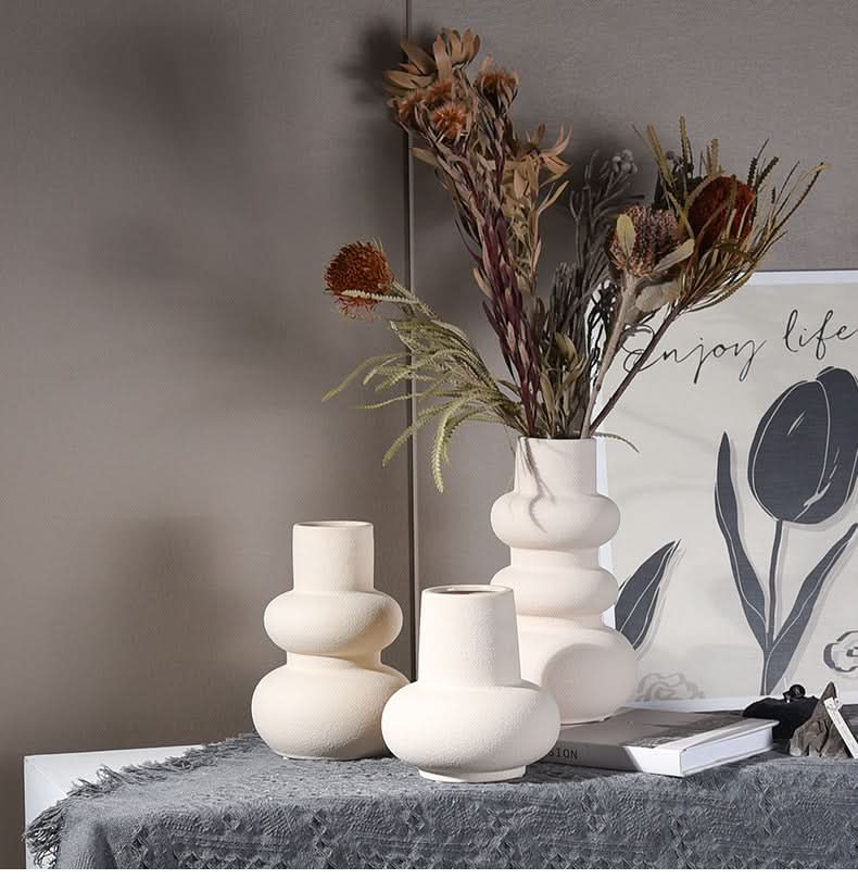 Ceramic Vase - Loeske