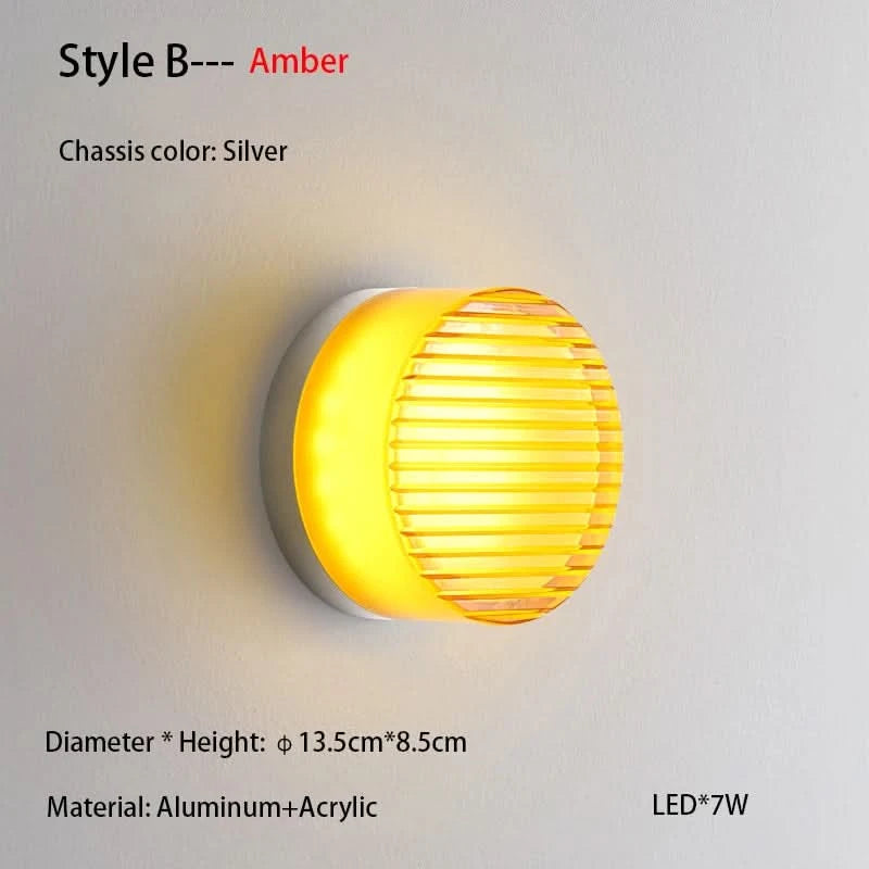 Nordic Simple Acrylic Wall Light - Loeske