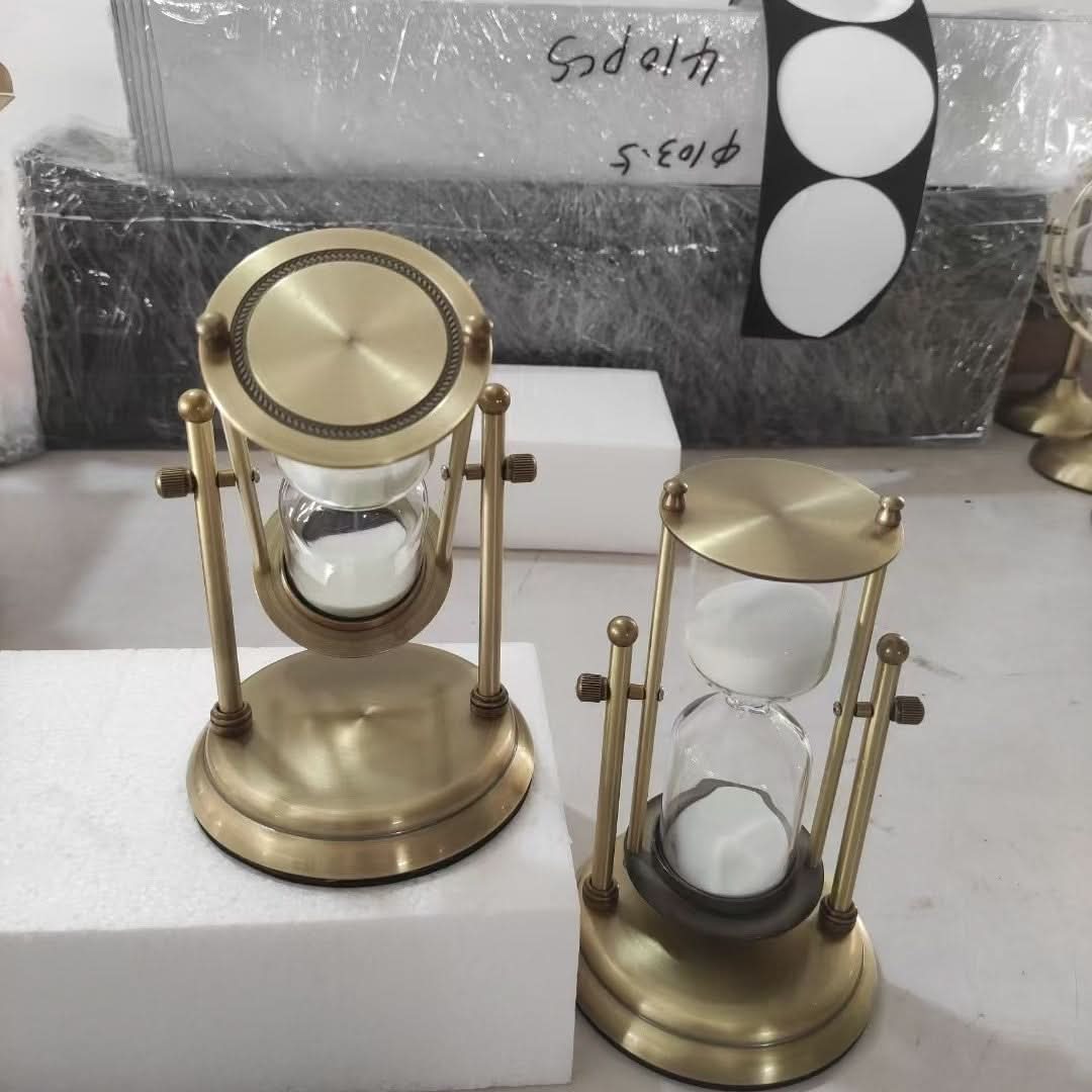 Creative Wooden Hourglass Timer - Loeske